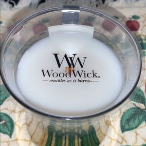 Wood wick medium sized Smoked Jasmine